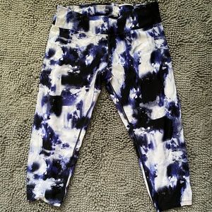 CALVIN KLEIN PERFORMANCE QUICK DRY CAPRIS